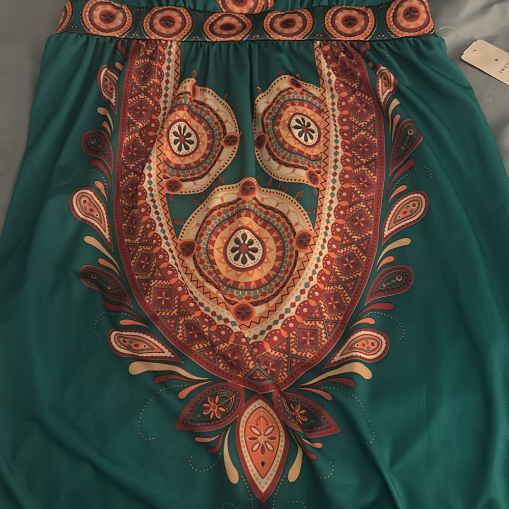 Dress - Picture 4 of 5